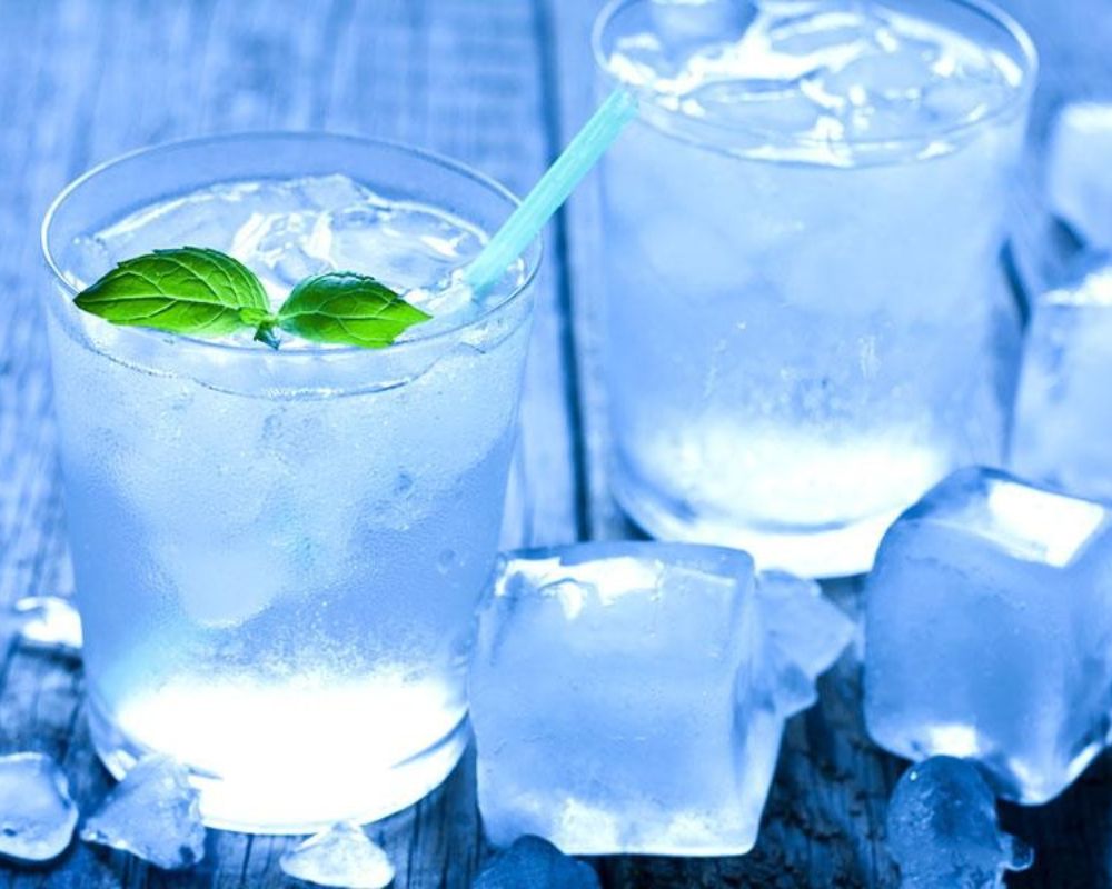 Uống nước đá sạch PQICE có tốt không?